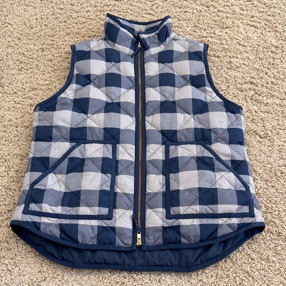 J Crew Excursion Womens Quilted Puffer Vest, Cream & Navy Plaid, sz M